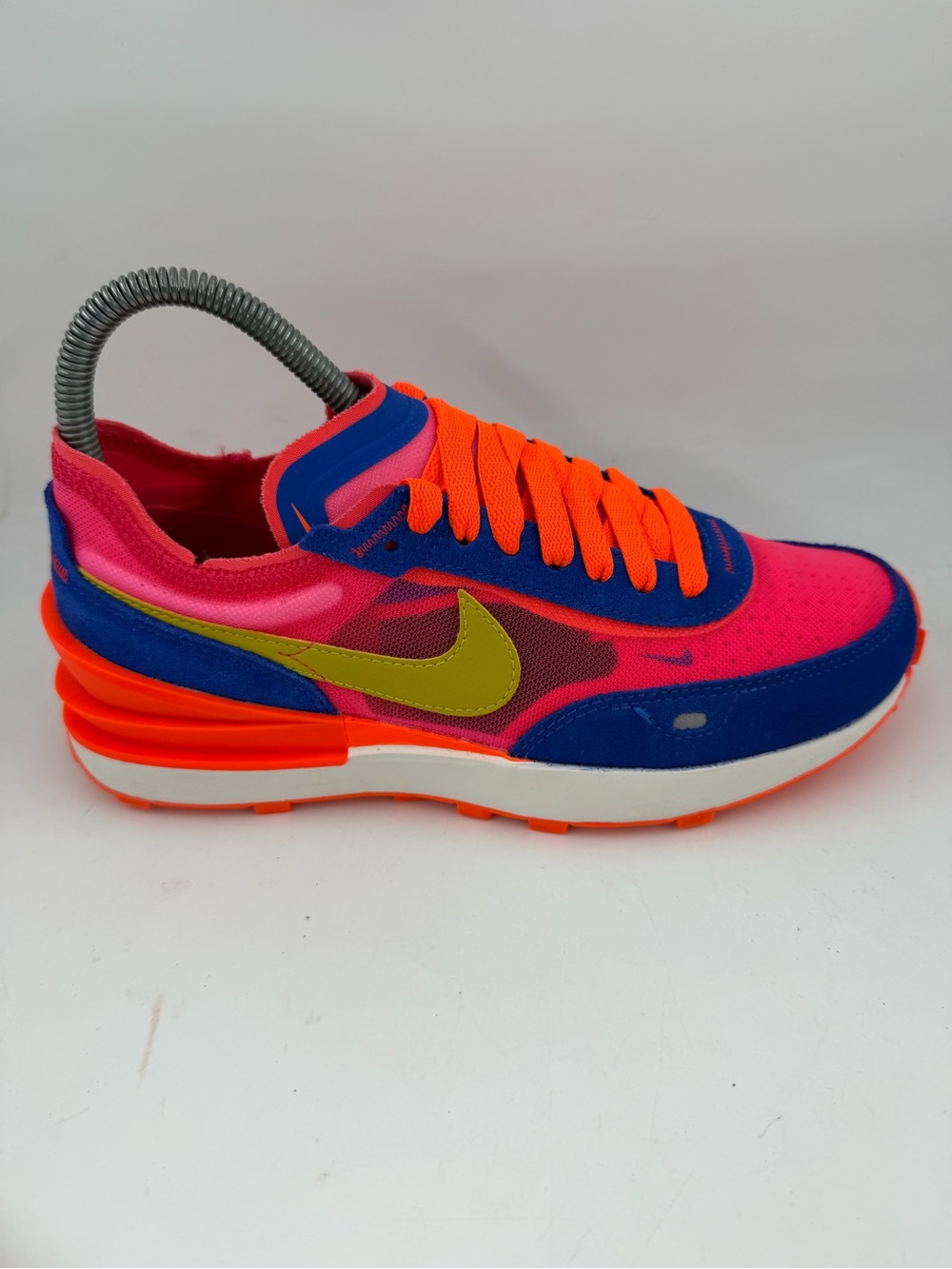 Nike Women’s Waffle One -SZ 6- Bright Citron Hyper Pink Trainers Shoes Sneakers - Picture 2 of 14
